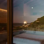 Vasillis-heated Swimming Pool With Infinity View *