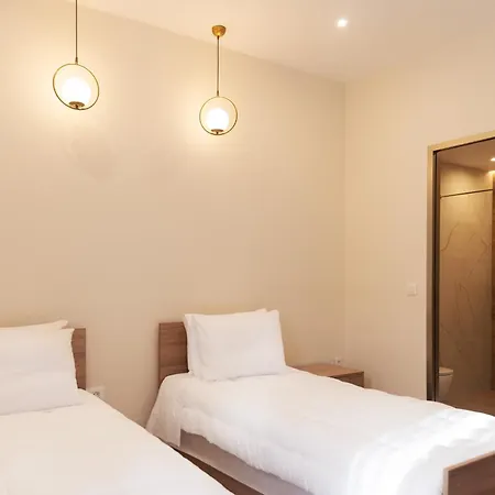 Vasillis-heated Swimming Pool With Infinity View فيتالاذيس