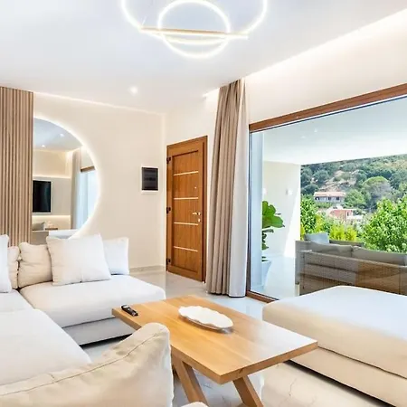 Vasillis-heated Swimming Pool With Infinity View فيلة فيتالاذيس