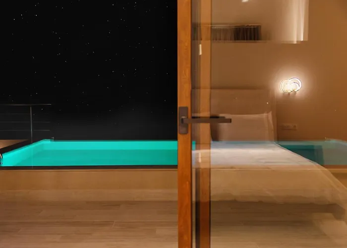 Vasillis-heated Swimming Pool With Infinity View *