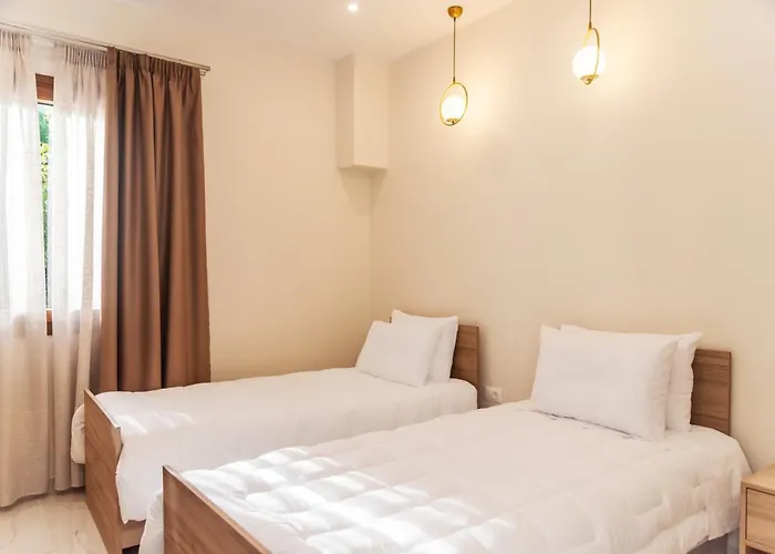 Vasillis-heated Swimming Pool With Infinity View Villa Vitaládesz