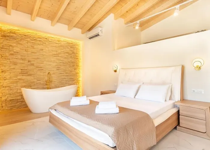 Vasillis-heated Swimming Pool With Infinity View Villa