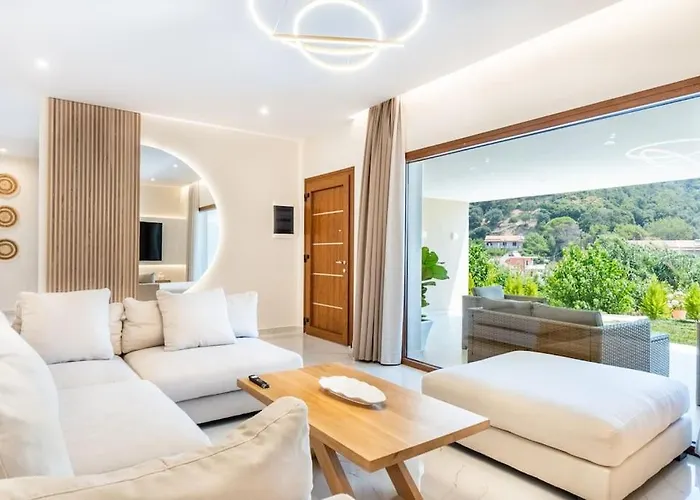 Vasillis-heated Swimming Pool With Infinity View Villa Vitaládesz