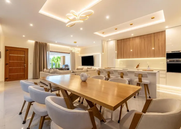 Vasillis-heated Swimming Pool With Infinity View