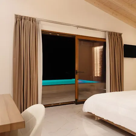 فيلة Vasillis-heated Swimming Pool With Infinity View