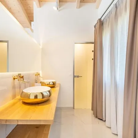 Vila Vasillis-heated Swimming Pool With Infinity View *