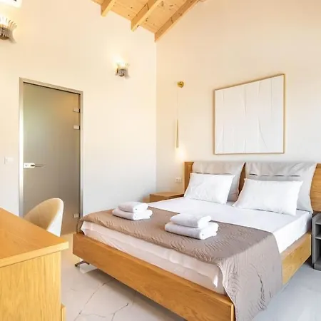 Vila Vasillis-heated Swimming Pool With Infinity View Vitaládes