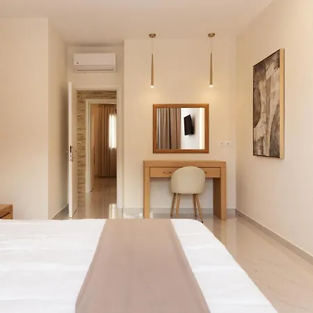 Vasillis-heated Swimming Pool With Infinity View Villa