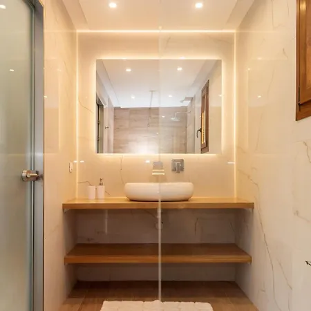 Vasillis-heated Swimming Pool With Infinity View