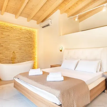 Vasillis-heated Swimming Pool With Infinity View Villa