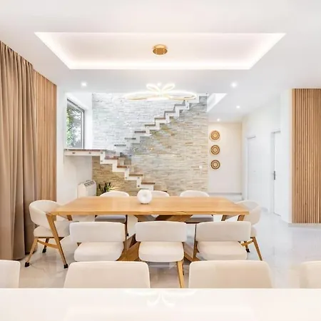 Vasillis-heated Swimming Pool With Infinity View *