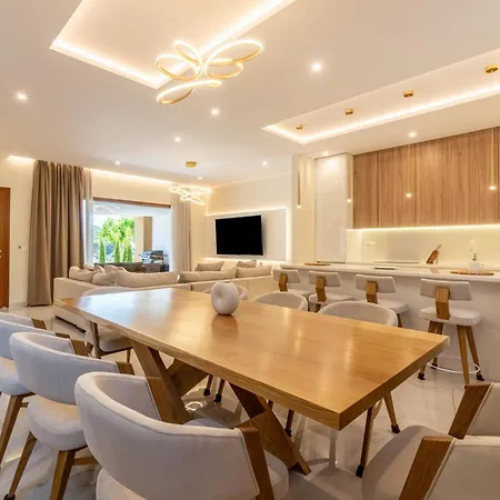 Vasillis-heated Swimming Pool With Infinity View